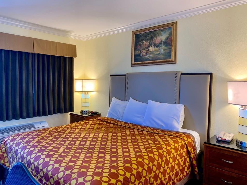 Travelodge Inn & Suites By Wyndham Fullerton Dış mekan fotoğraf