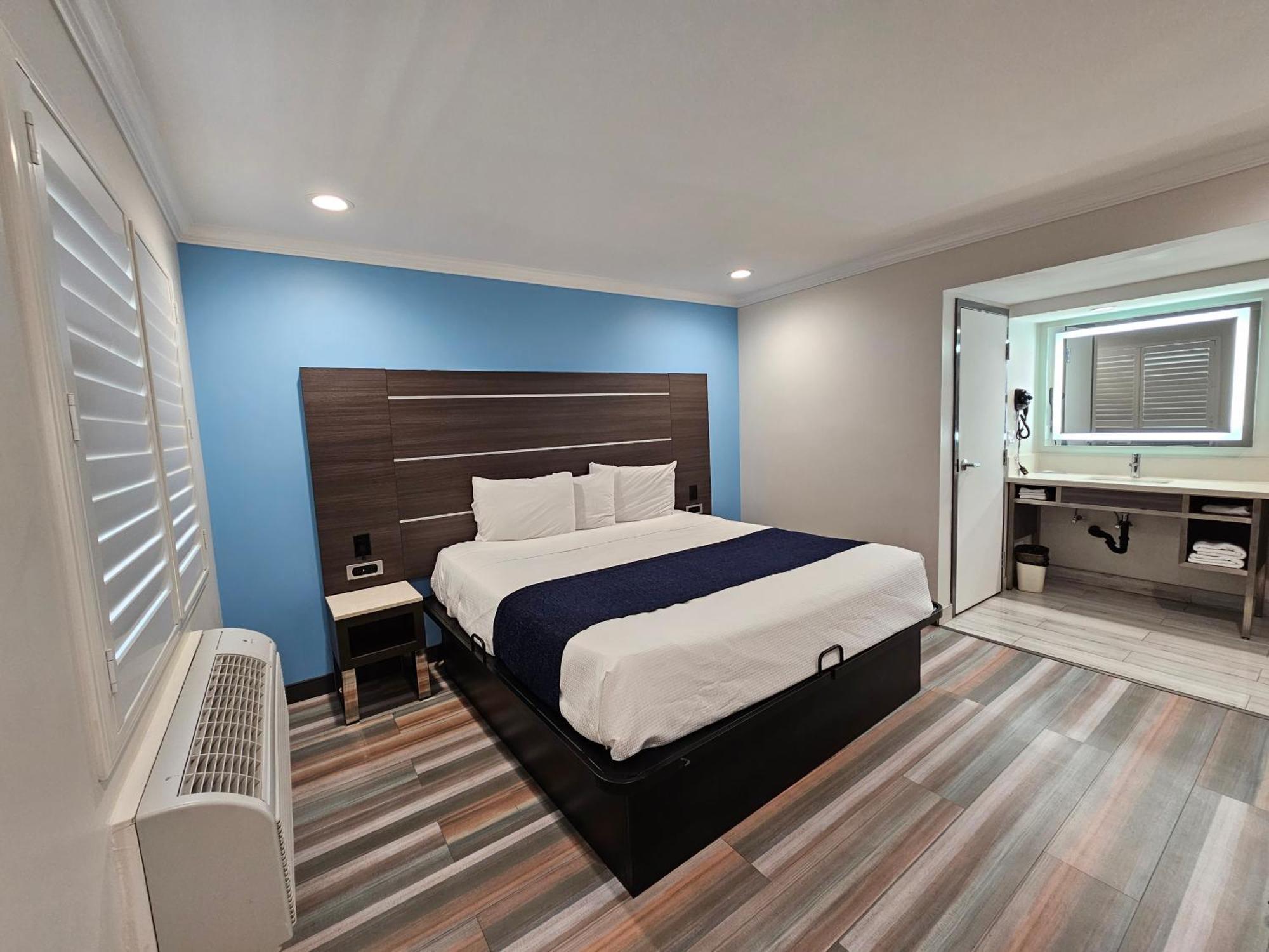 Travelodge Inn & Suites By Wyndham Fullerton Dış mekan fotoğraf