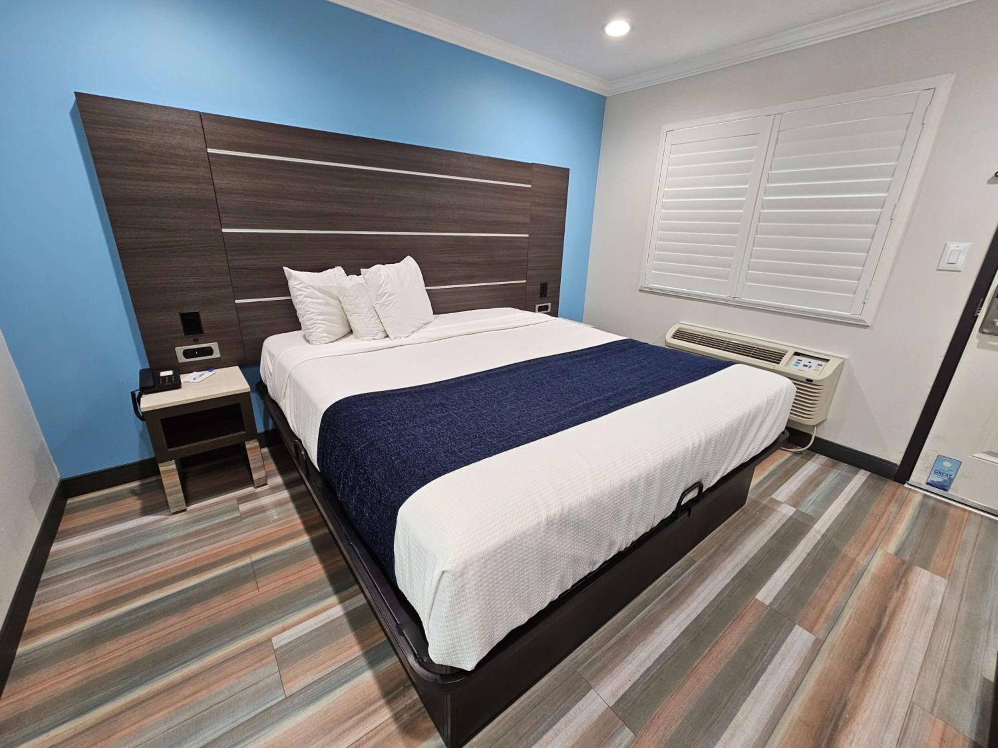 Travelodge Inn & Suites By Wyndham Fullerton Dış mekan fotoğraf