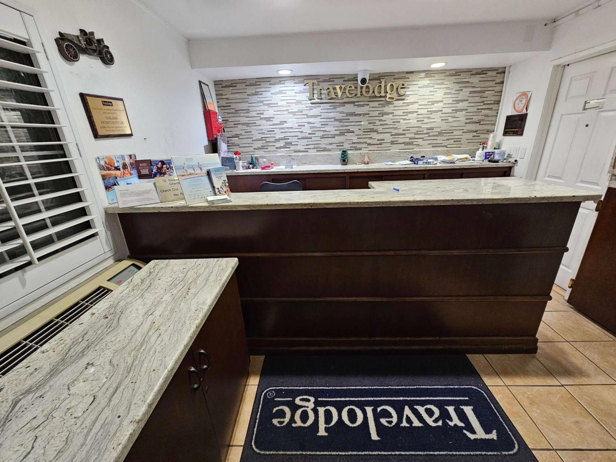 Travelodge Inn & Suites By Wyndham Fullerton Dış mekan fotoğraf